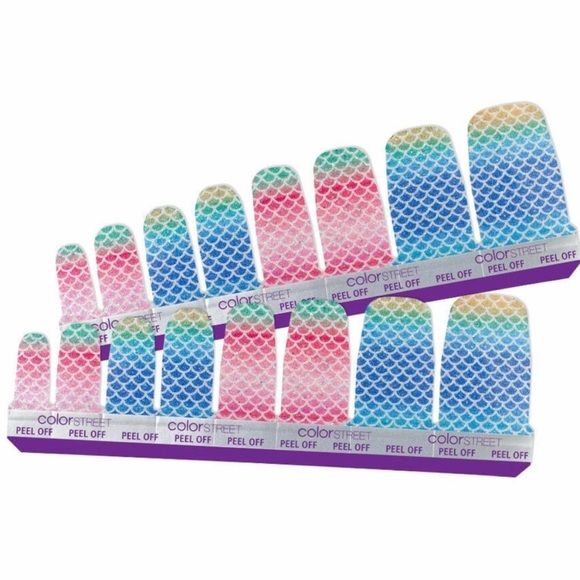 Color Street Nail Strips - Any Fins Goes - Picture 2 of 5